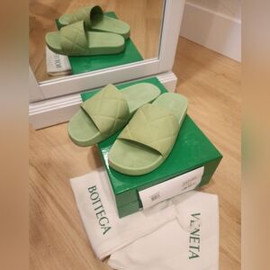 Bottega Veneta | BV Slider Sandal in Pistachio